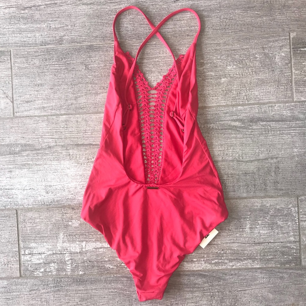 ๐ฅ๐ฅBILLABONG - HIPPIE HOORAY ONE PIECE๐ฅ๐ฅ - Picture 4 of 5